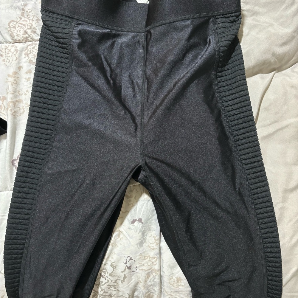 Gym set from Fabletics - Picture 5 of 5